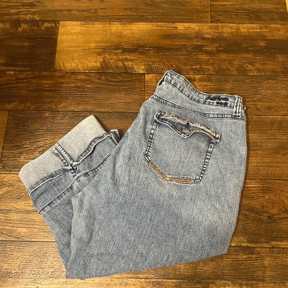Bubblegum capris - Picture 1 of 1